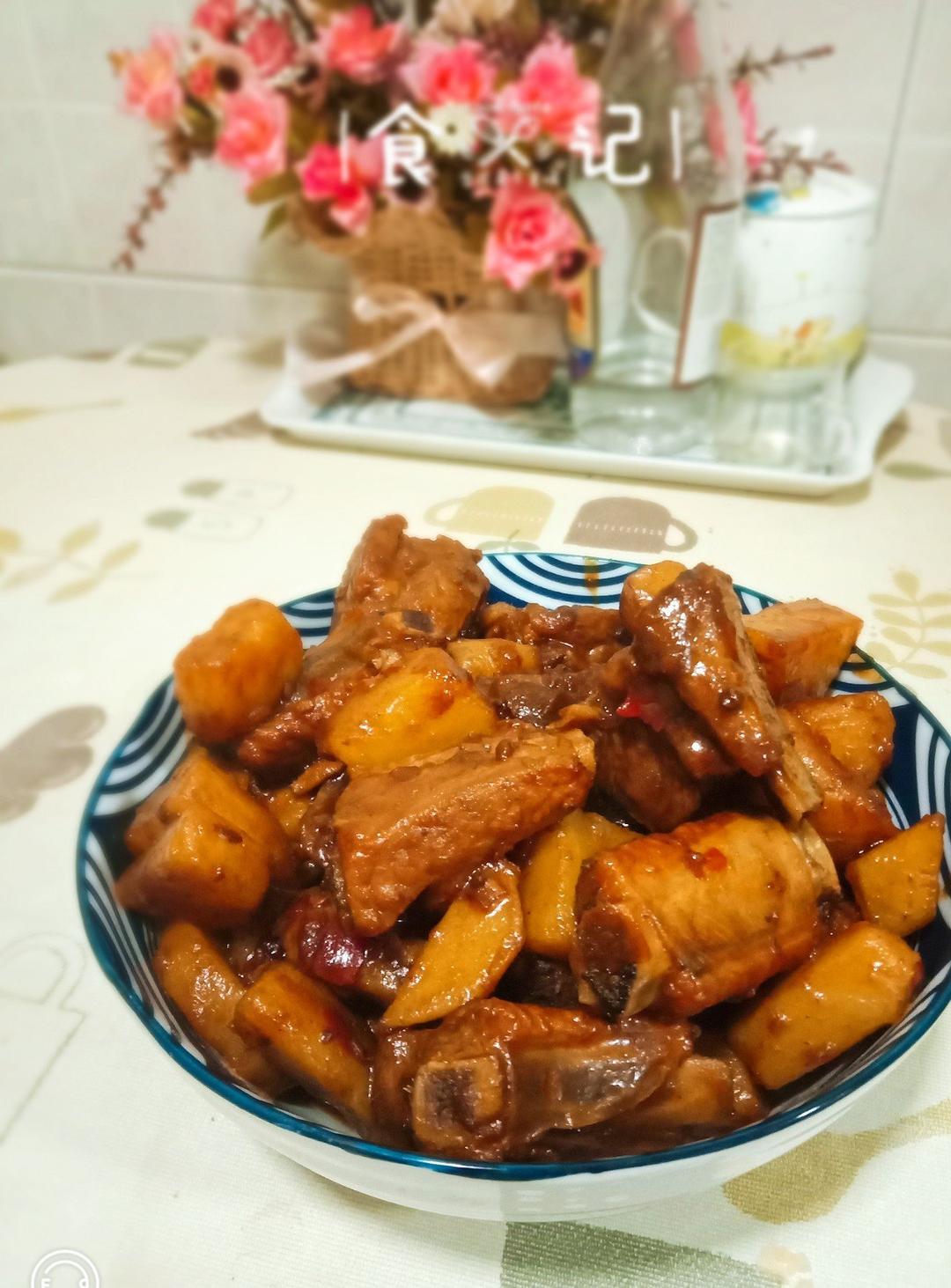 川味土豆烧排骨