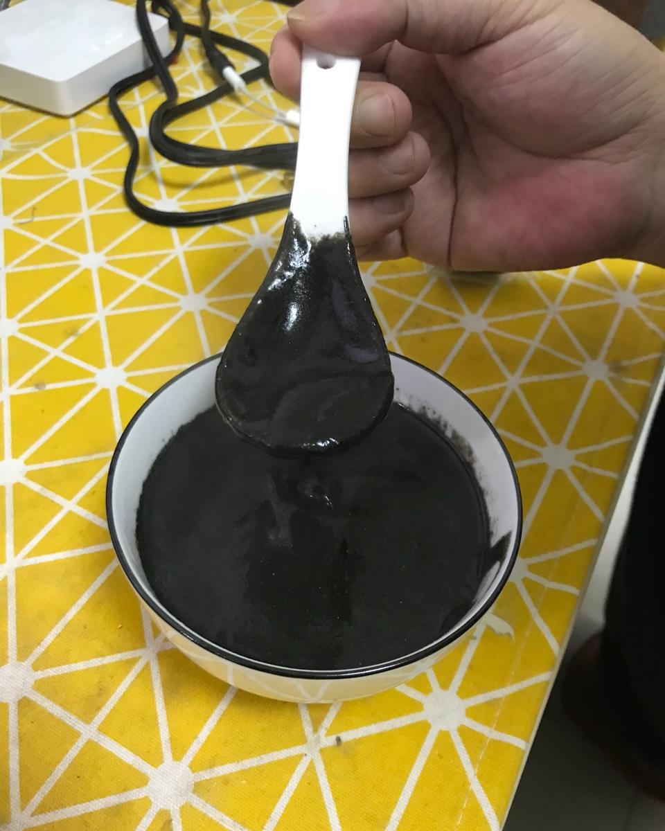 做碗糖水铺一样香滑的芝麻糊，其实不难
