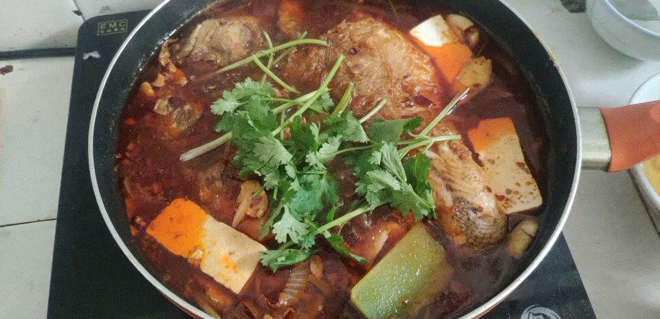 火锅底料烤鲈鱼