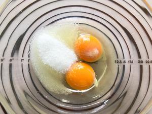 酥掉渣的三色蛋卷❗️搅一搅就能成功❗️巨好吃的做法 步骤1
