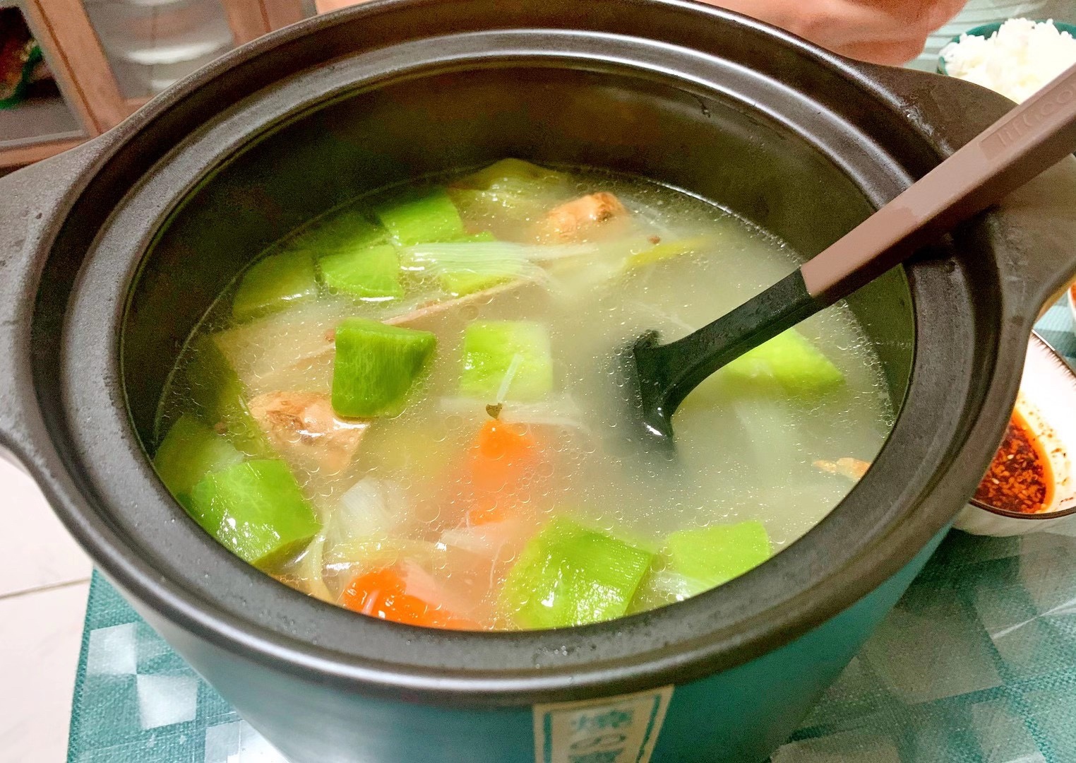 冬季养生煲  羊肉萝卜汤的做法