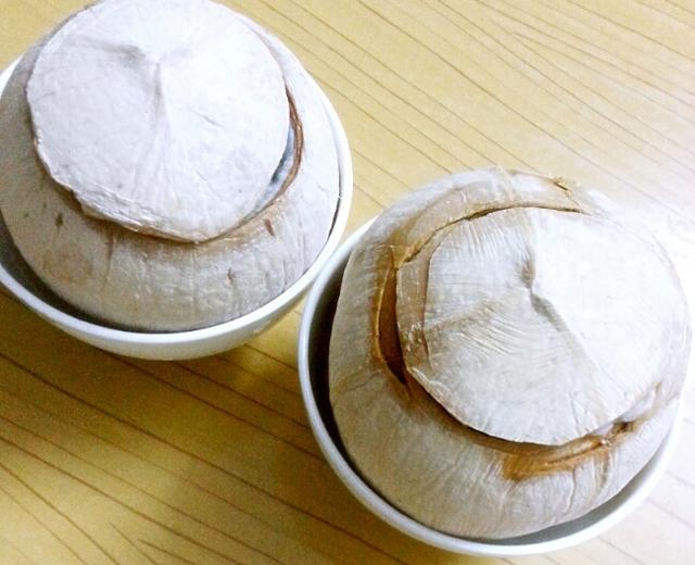 原椰炖雪蛤的做法