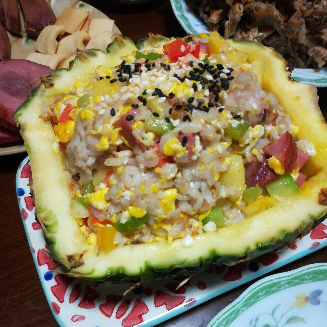 老少皆宜的菠萝饭
