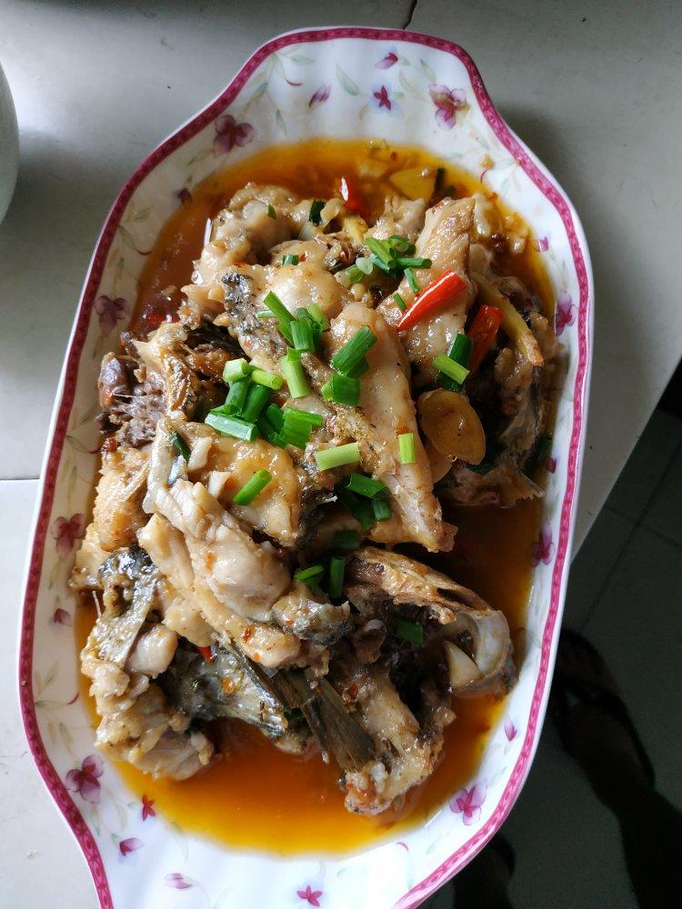 蒜子啤酒烧鱼块