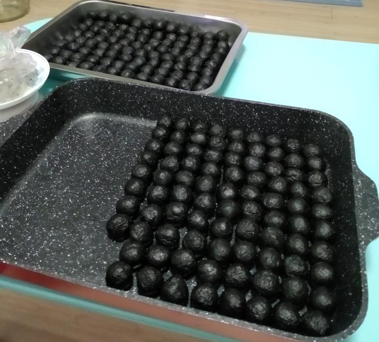 九蒸九晒黑芝麻蜜丸  纯手工制作 非烘制  使用正宗土蜂蜜