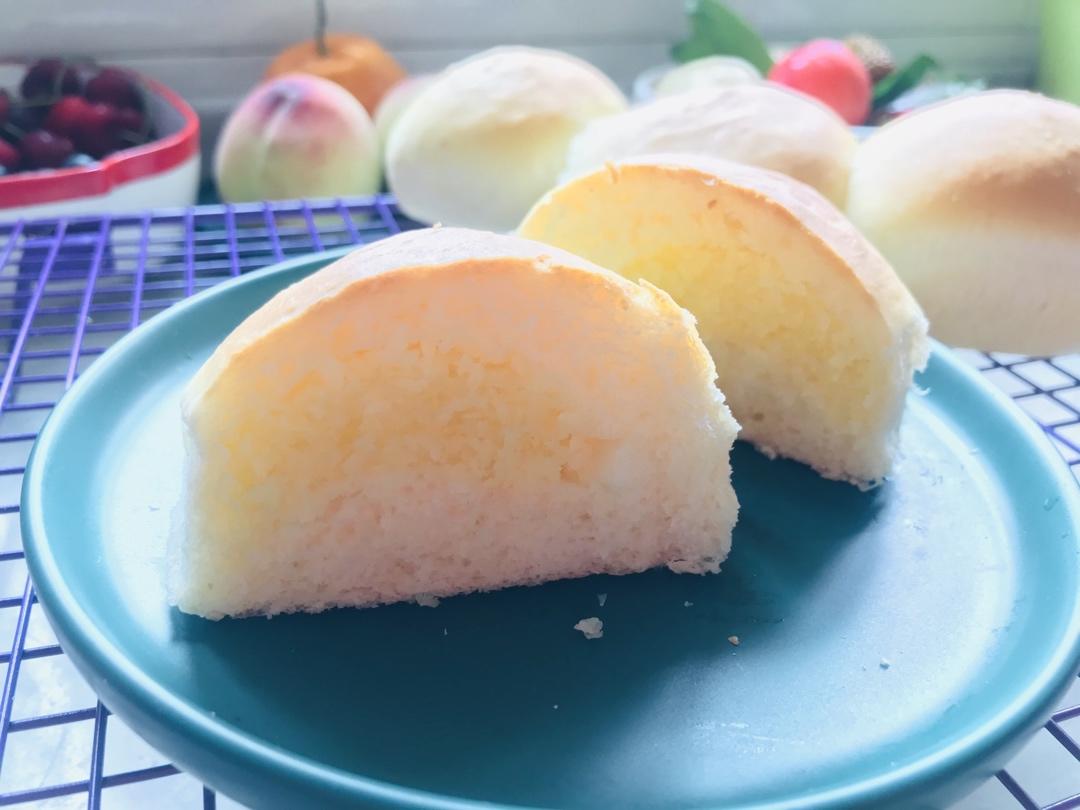 椰蓉奶香小餐包