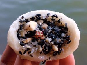 白糖花生黑芝麻糯米糍  最传统的制作方法的做法 步骤21