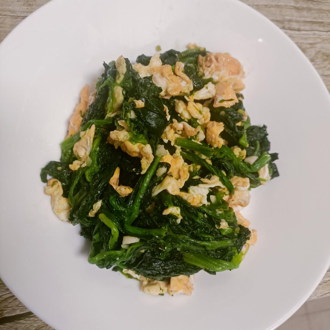 菠菜炒鸡蛋