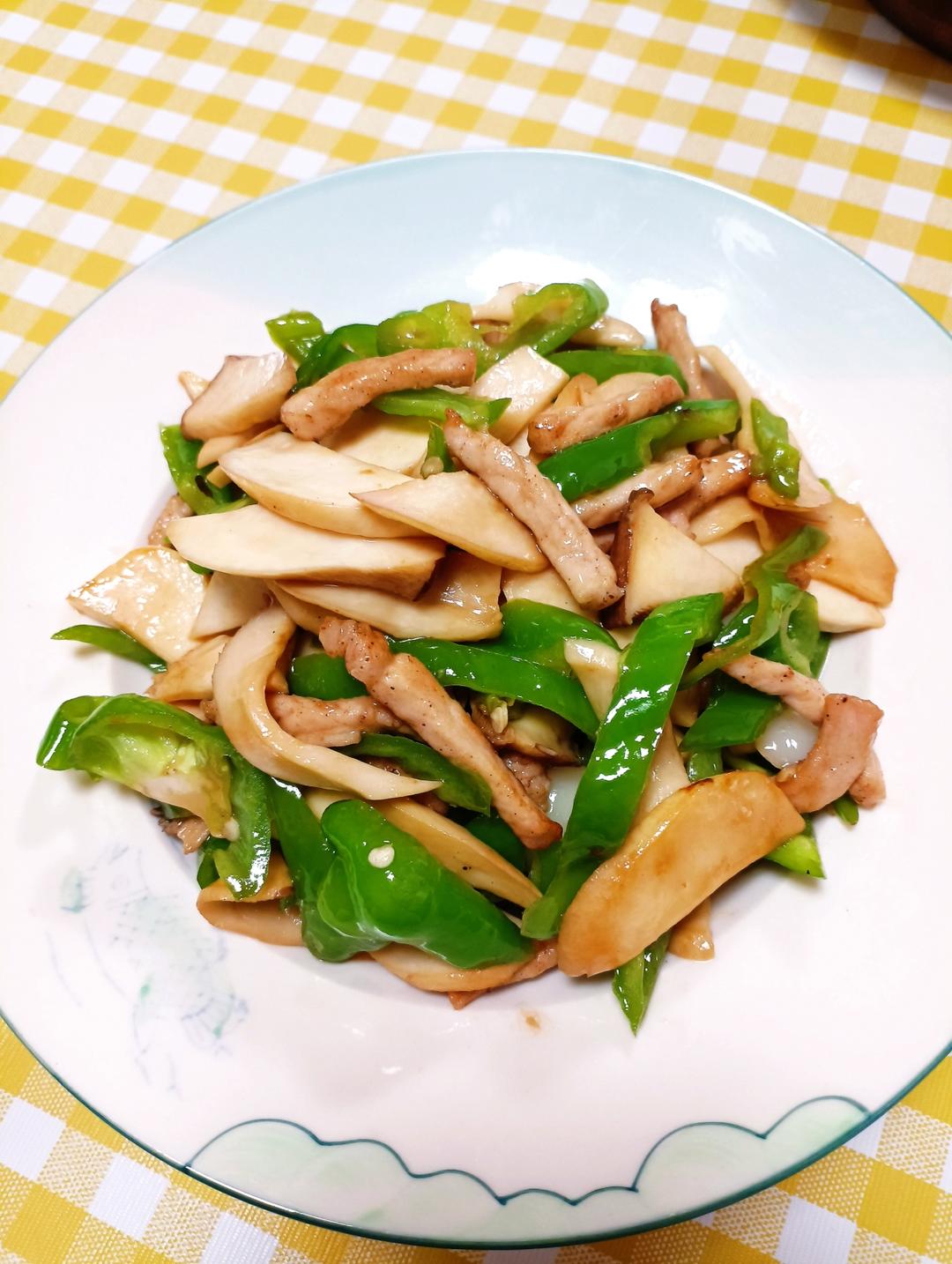青椒杏鲍菇炒肉丝