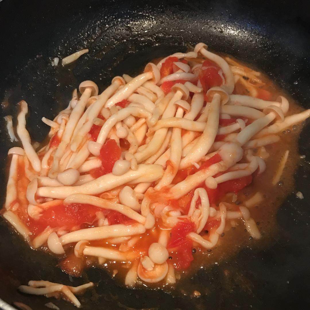 番茄海鲜菇🍅