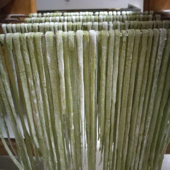 自制彩色手工面条/挂面