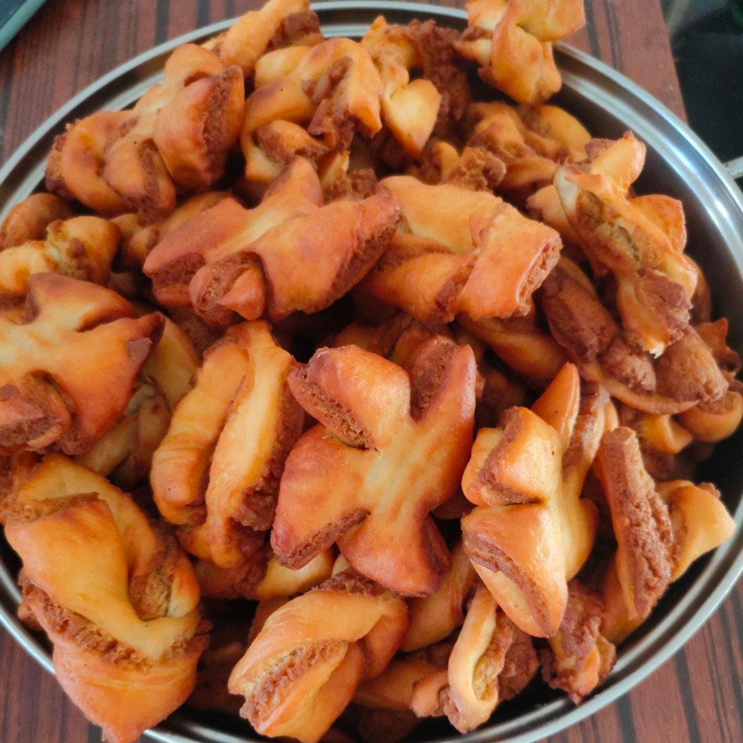 吃货的世界无限大啦做的炸油果子软酥香甜宝宝爱吃内有视频