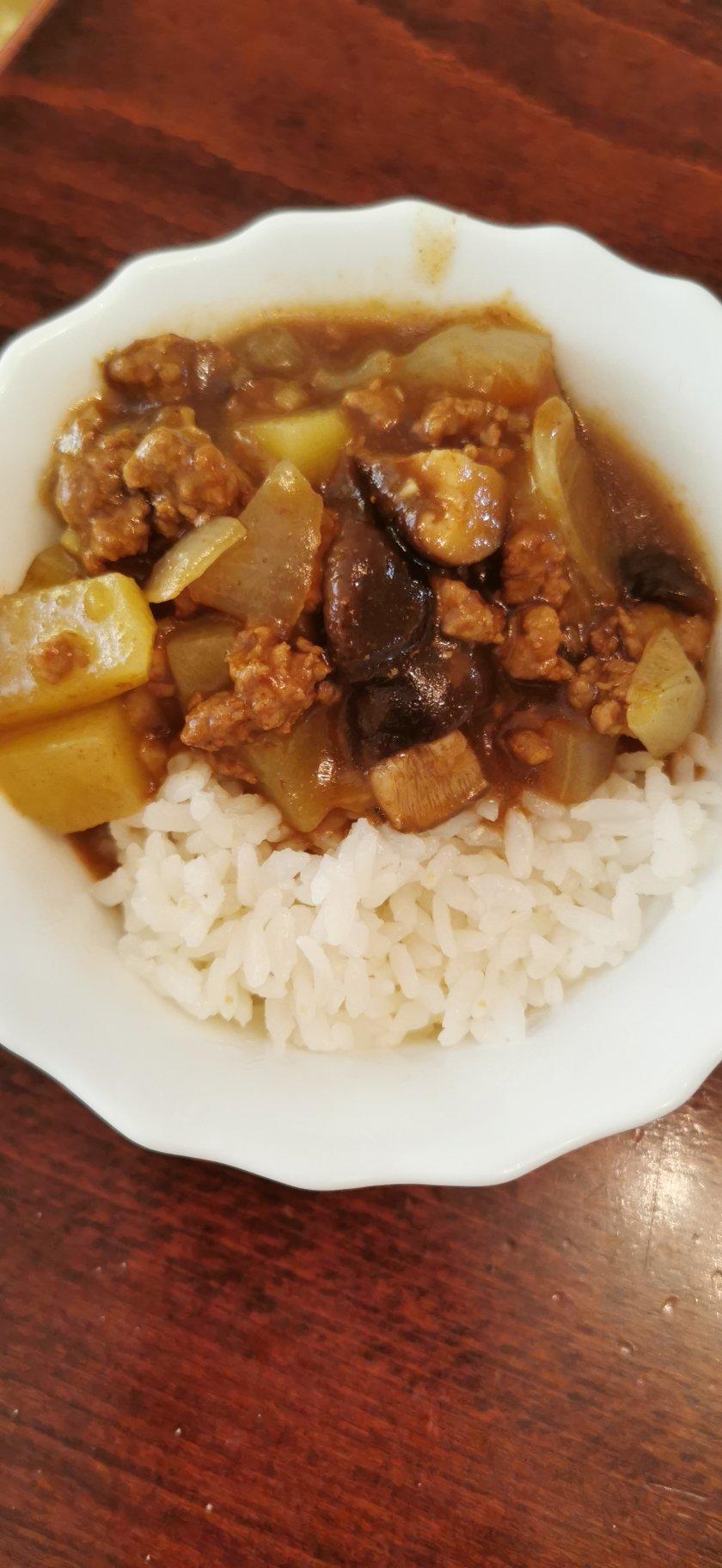 香菇土豆肉末饭