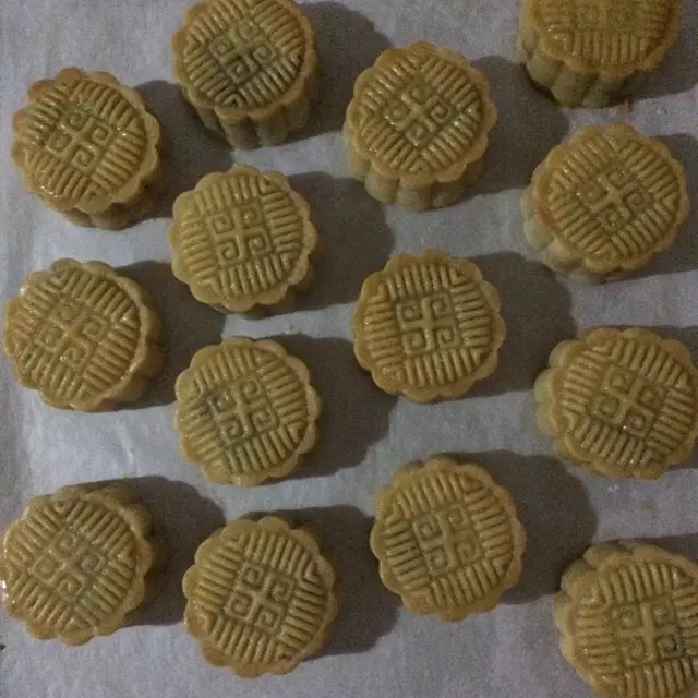 广式月饼——蛋黄莲蓉月饼