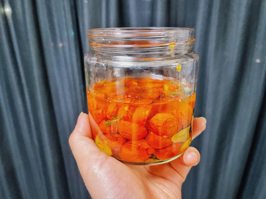 为了佛卡夏而存在的——橄榄油浸小番茄