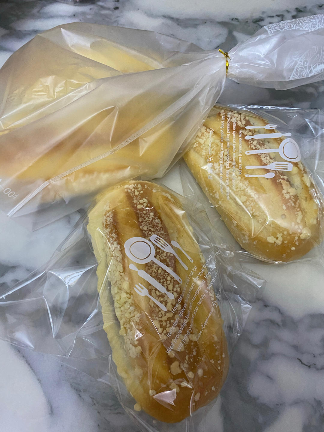 芋泥咸蛋黄软欧包