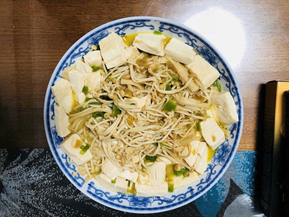 金针菇烧豆腐