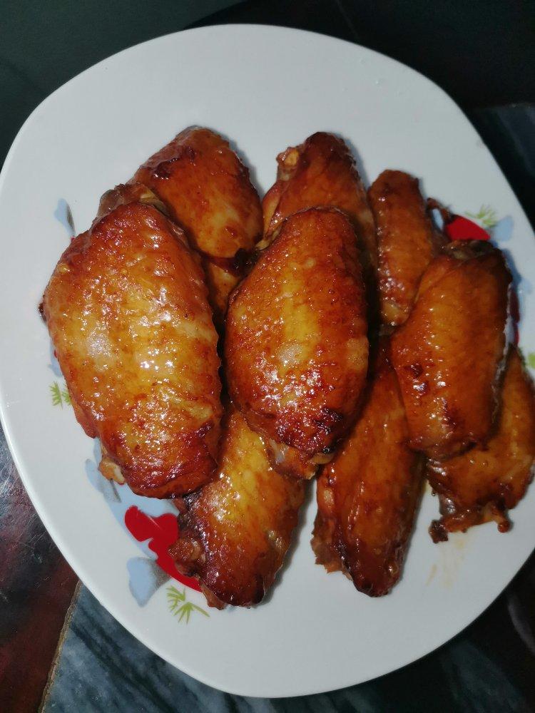 奥尔良烤鸡翅 还没摆盘就被抢光了