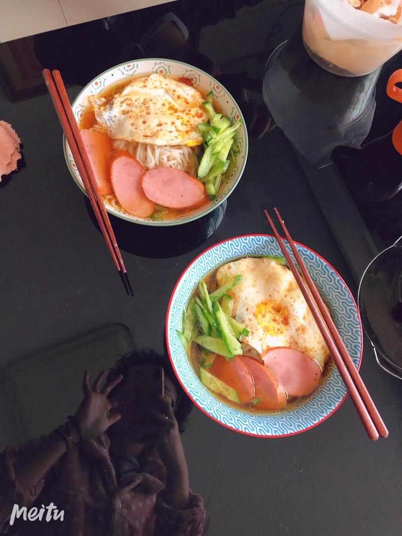 快手早餐-酱汤面，汤都喝光