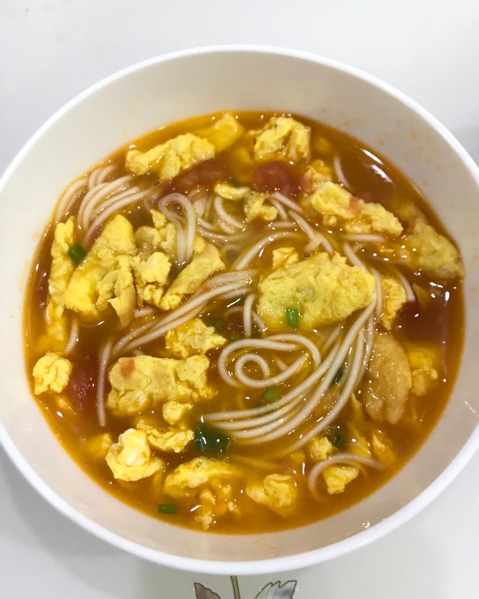 恨不得抱着锅舔的番茄鸡蛋面