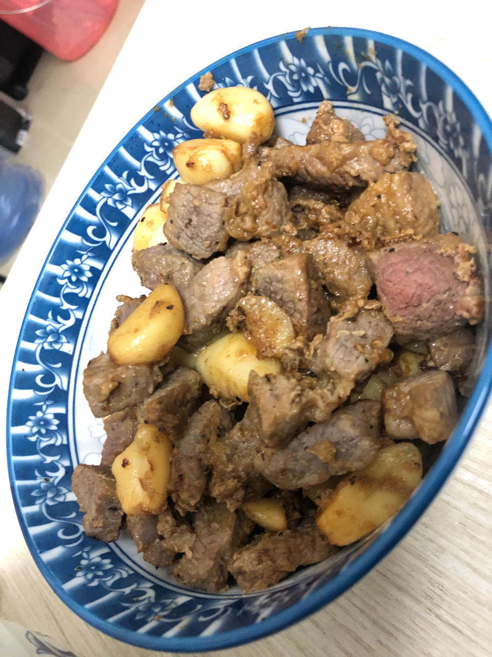 黑胡椒金蒜牛肉粒