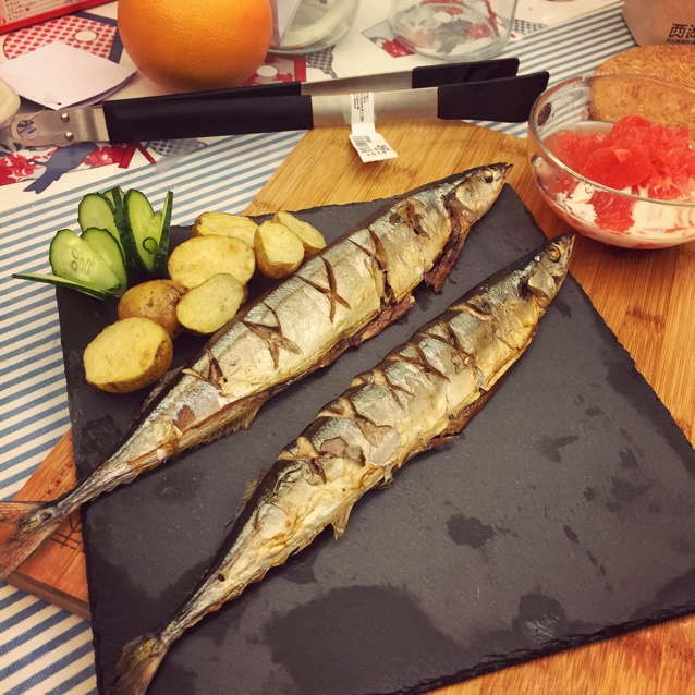 盐烤秋刀鱼
