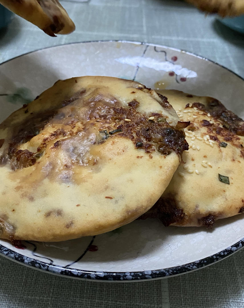 👩‍🍳香喷喷的榨菜鲜肉锅盔～吃一次忘不了💁🏻‍♀️