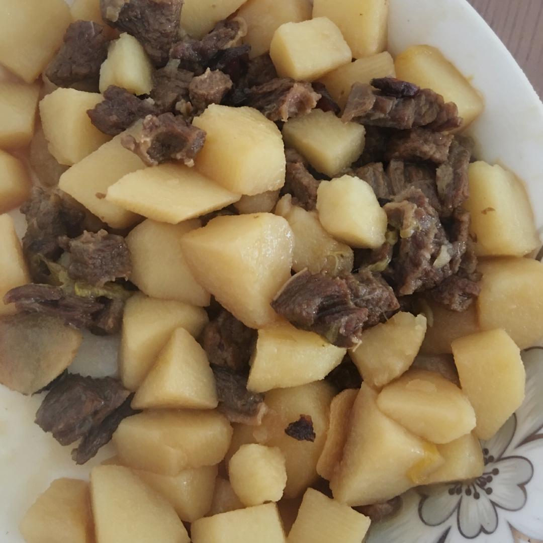 土豆炖牛肉