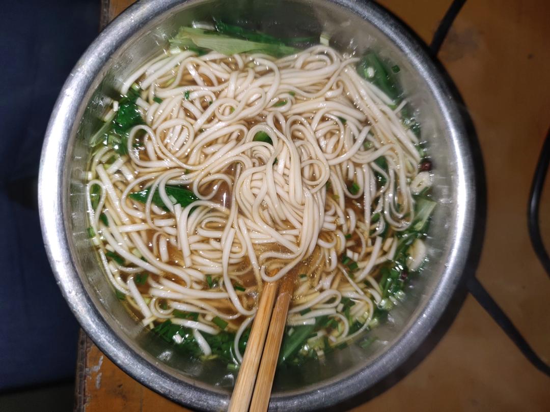 一碗热汤面