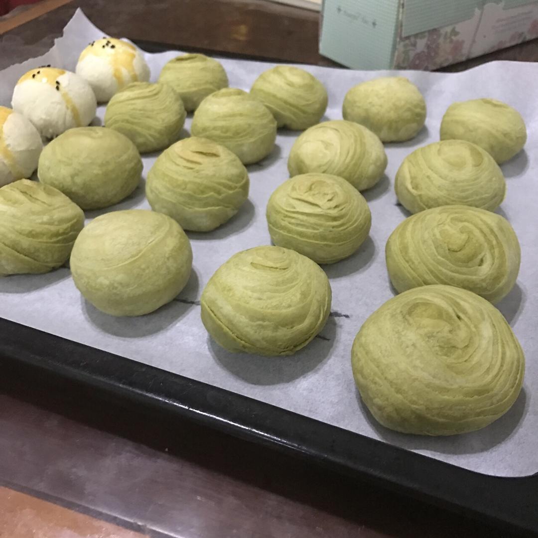 蛋黄酥~紫薯、抹茶、原味~花好月圆，中秋快乐~内附一次做六色蛋黄酥方法~