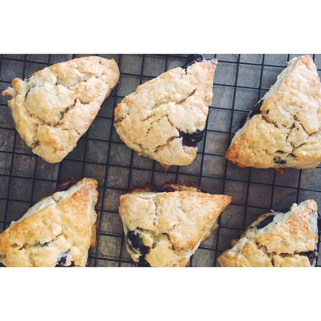 Blueberry Lemon Scones