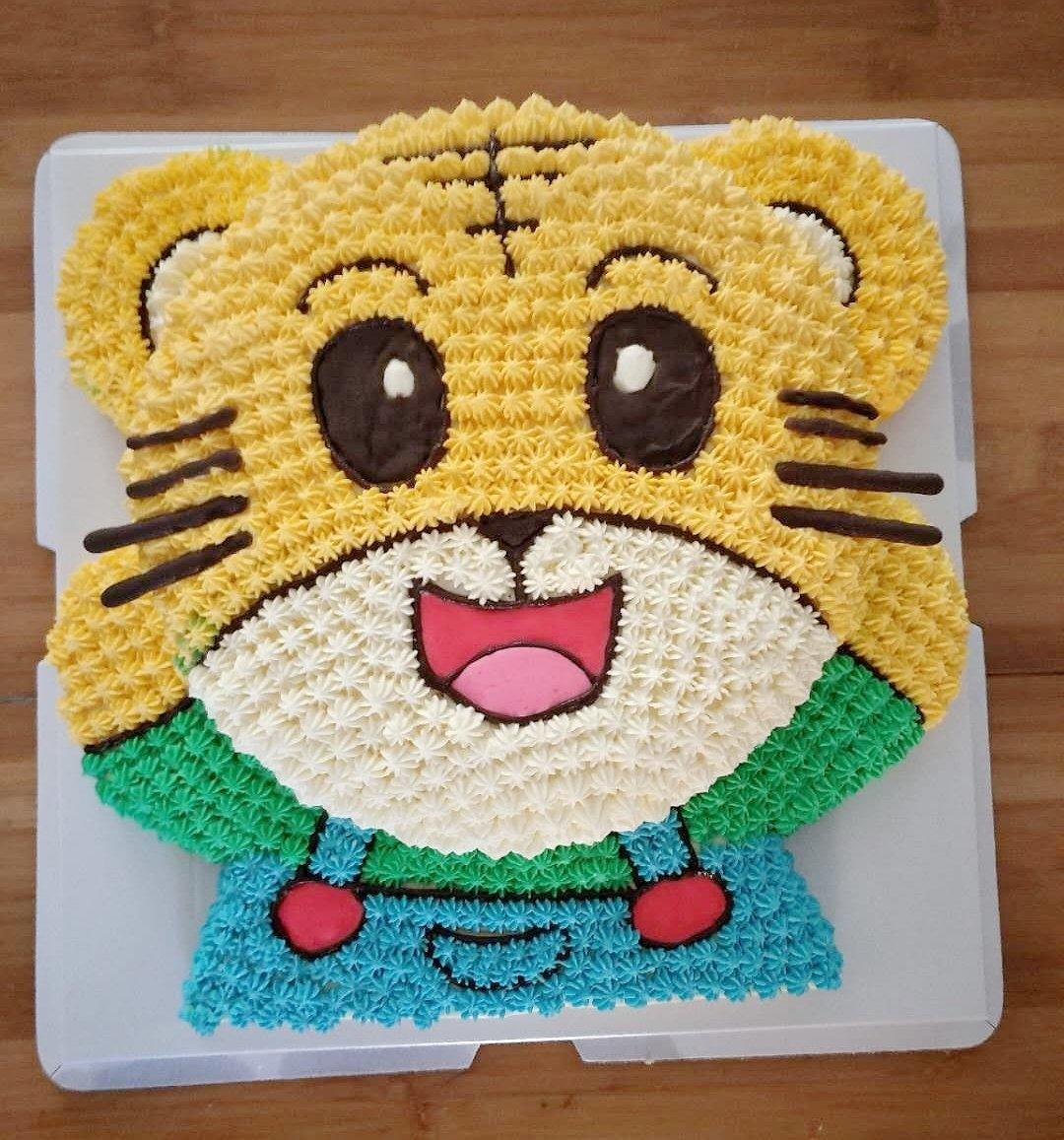 桃花盛开_dswi做的巧虎造型蛋糕