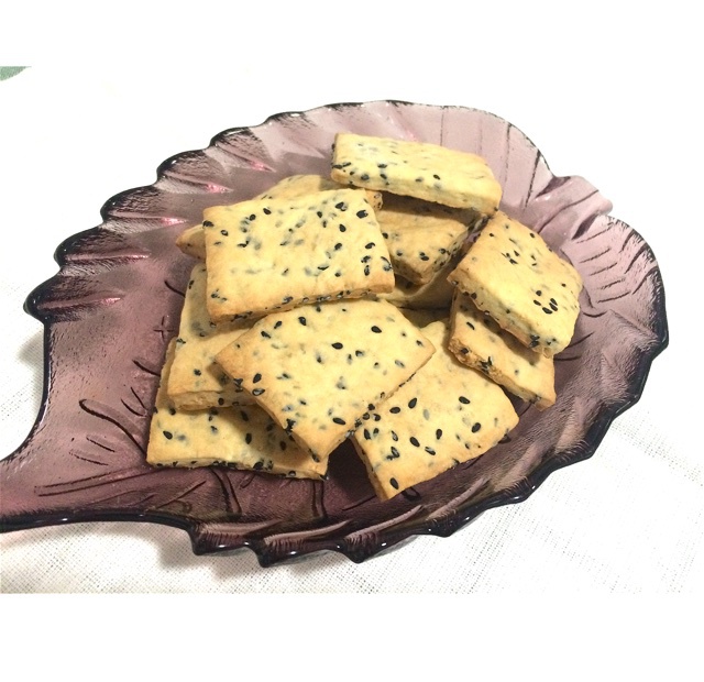 黑芝麻咸香饼干