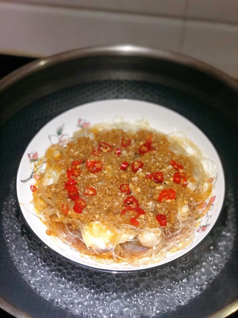 零失败的蒜蓉粉丝蒸扇贝