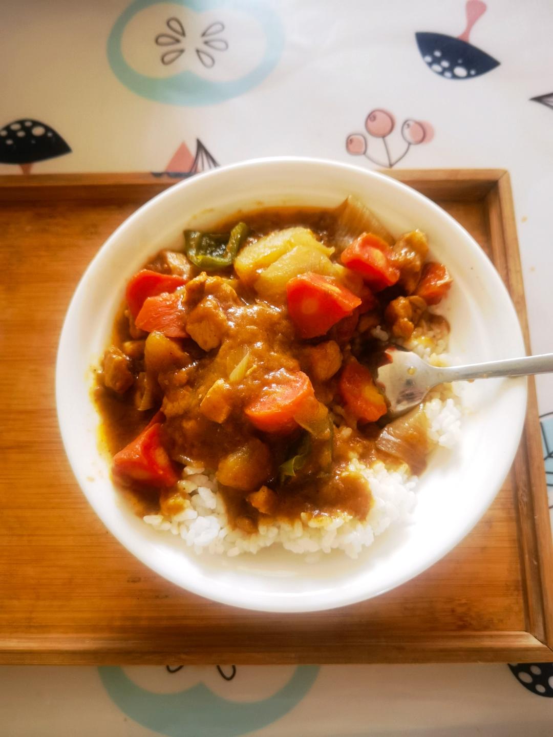 咖喱鸡肉饭