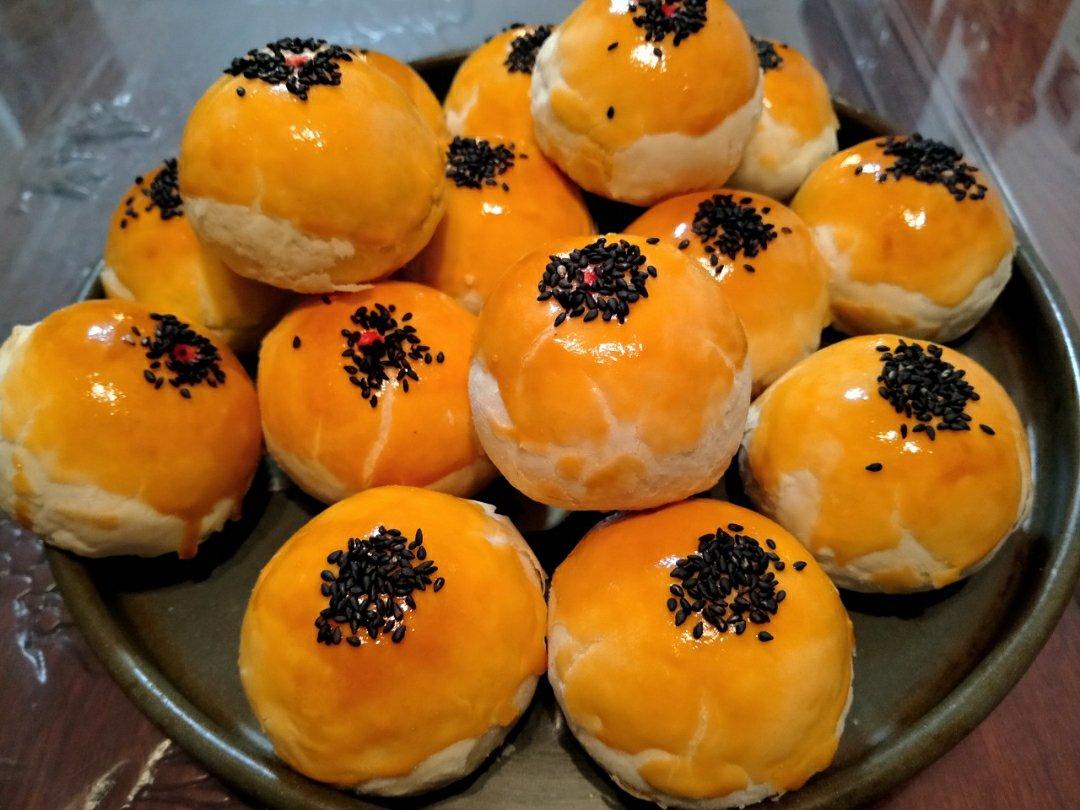 你们想学的蛋黄酥教程来了（图文+视频）