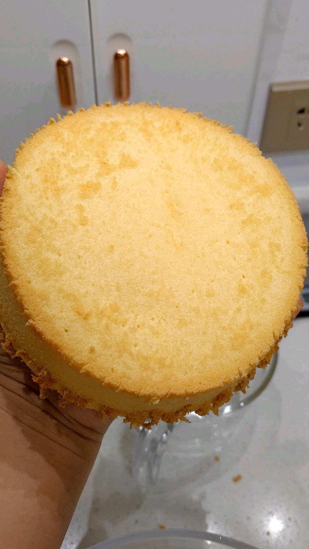 戚风蛋糕胚（含四寸、五寸、六寸、八寸、十寸戚风蛋糕配方）