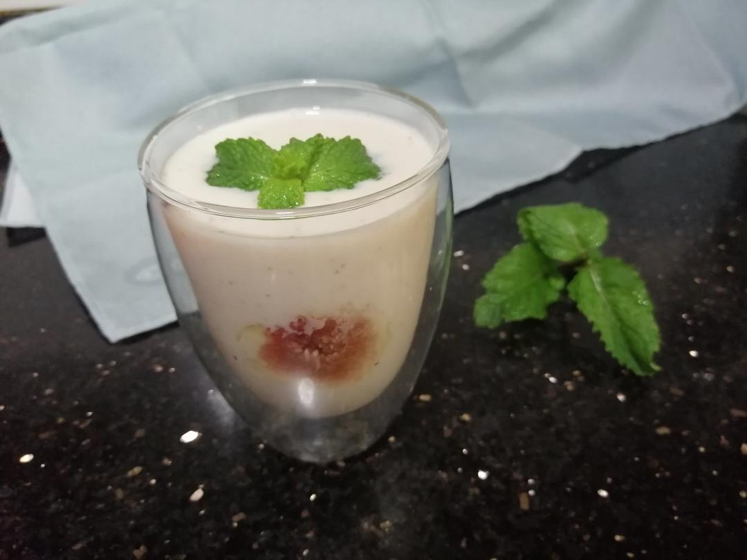 “冷静与热情之间”无花果蜜桃奶昔