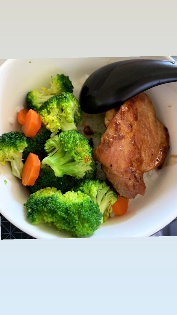 照烧鸡腿饭