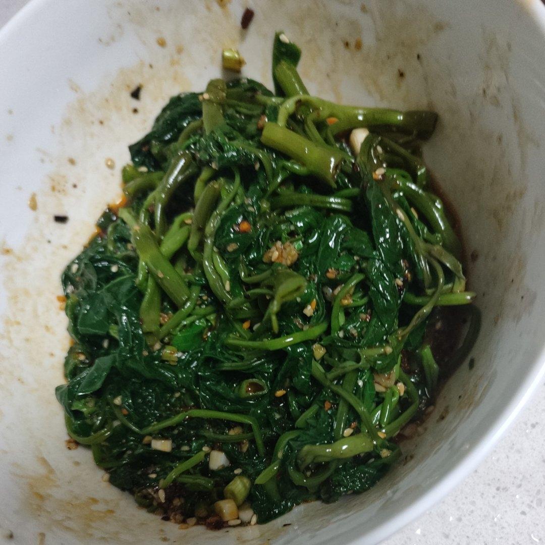 凉拌空心菜