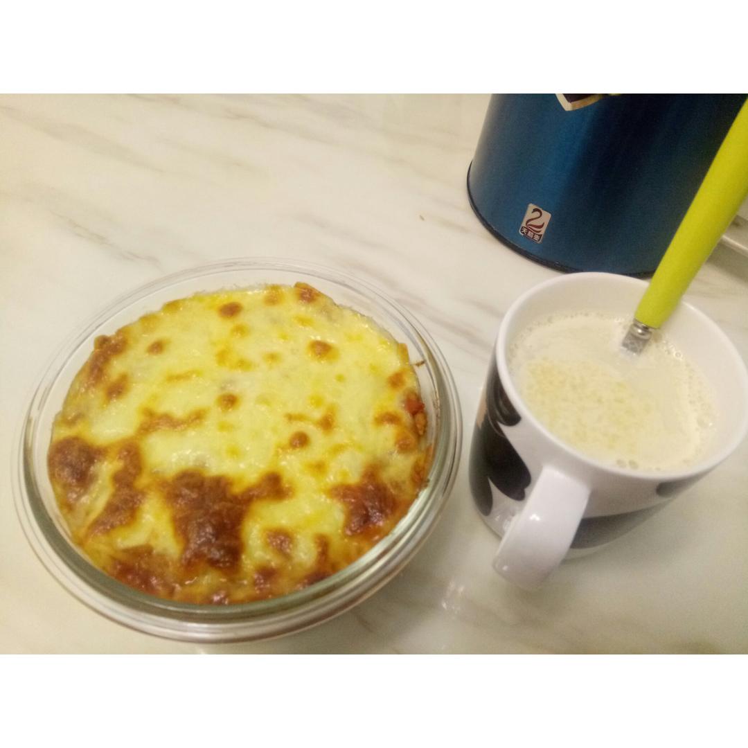芝士肉酱焗意面