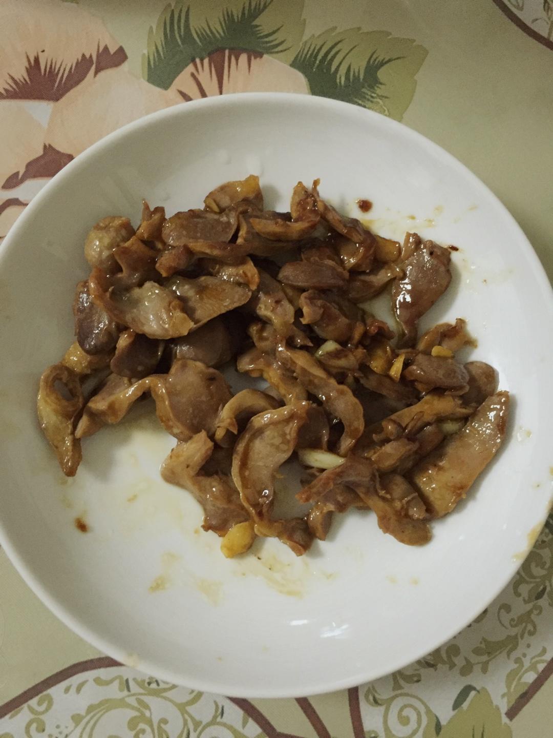 红烧鸡肾