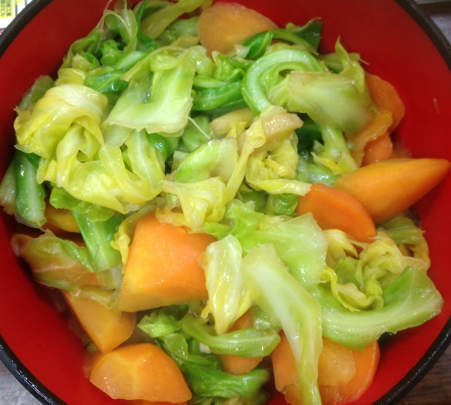 胡萝卜炒圆白菜