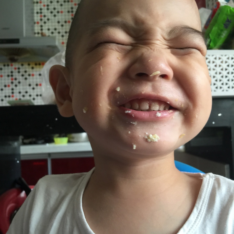 不用千层酥皮也能做出美味蛋挞【港式蛋挞】