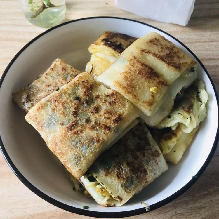 懒人菜盒子（不揉面、不擀面）