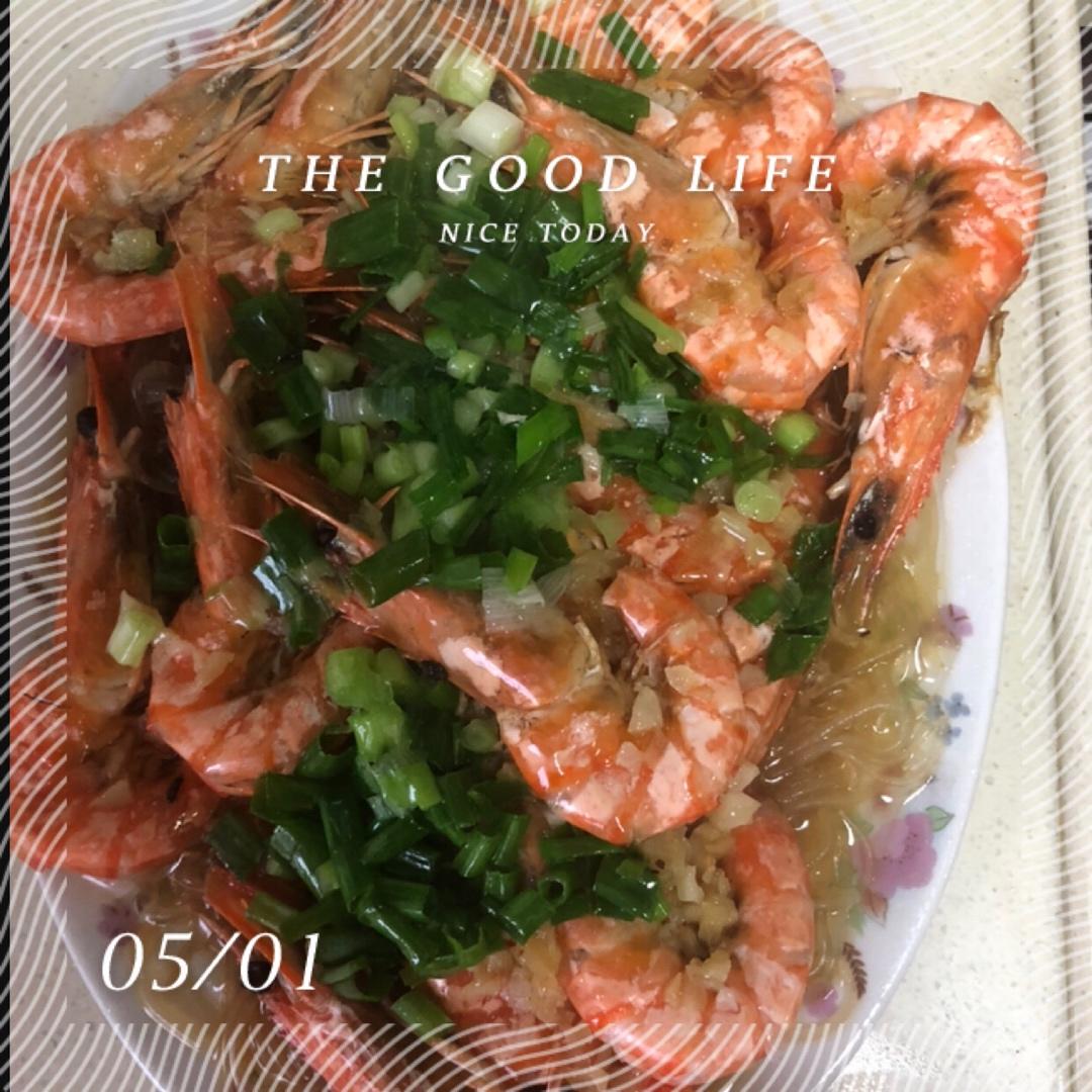 蒜蓉粉丝蒸大虾