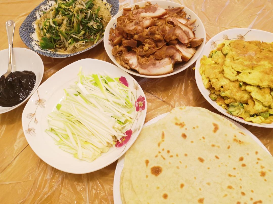 春饼、卷饼老北京是这样吃的的做法