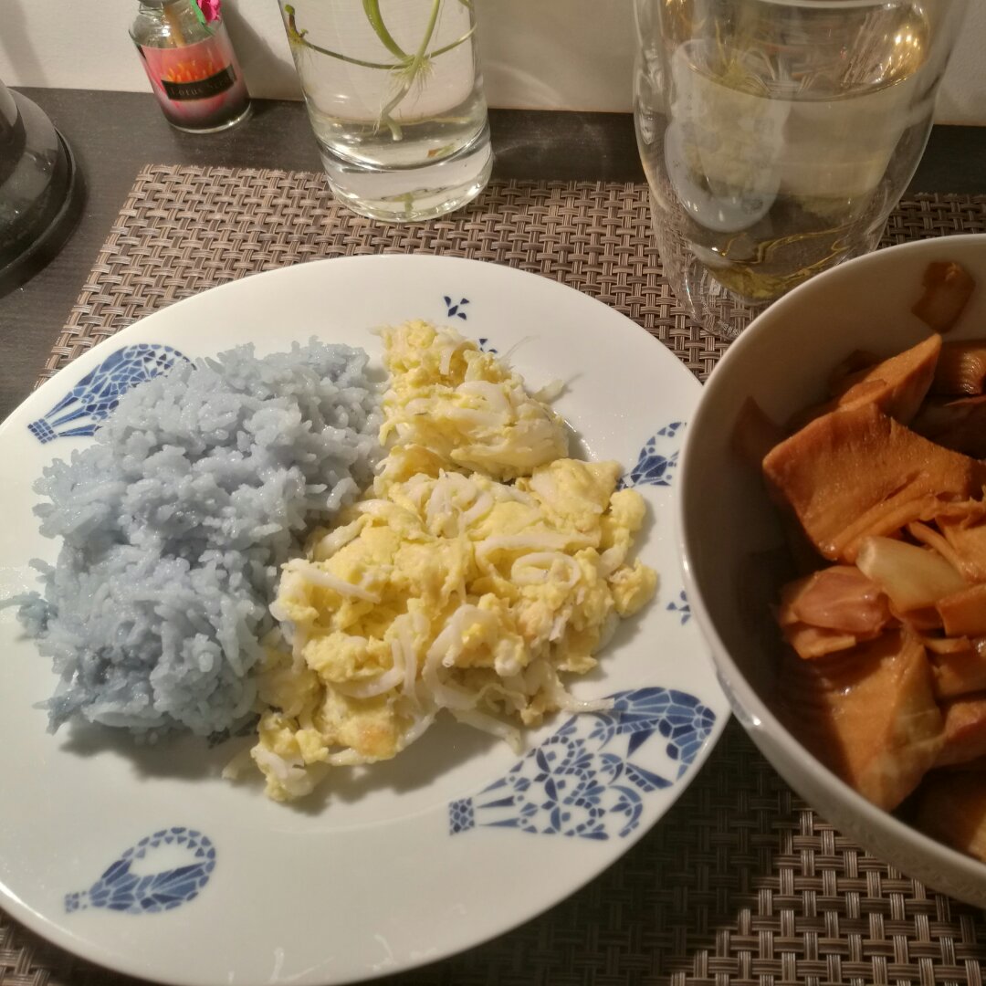 银鱼炒蛋