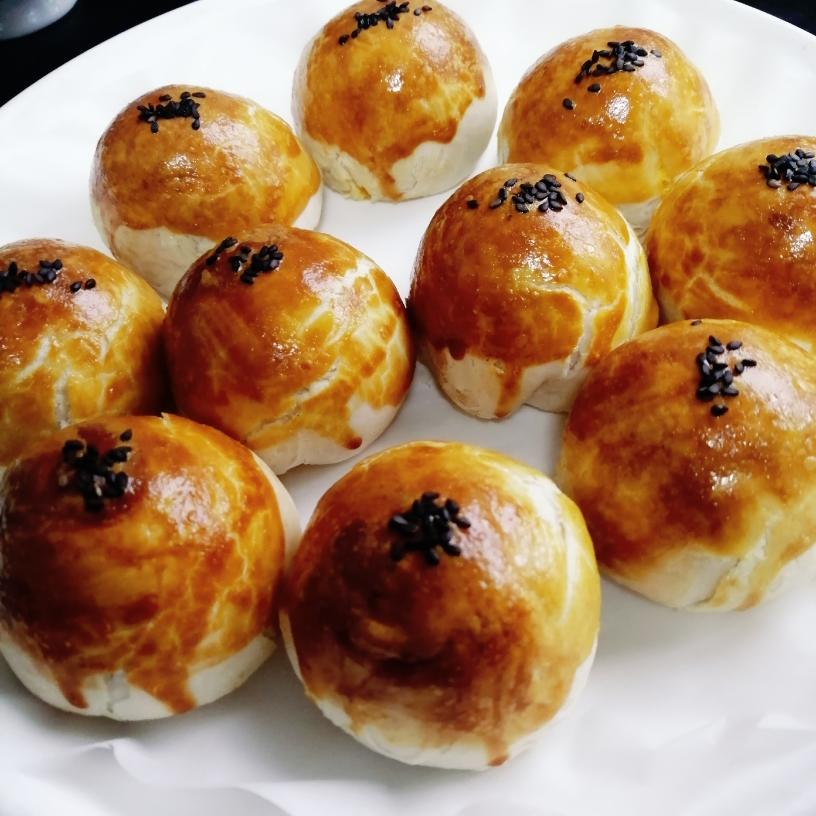 酥得掉渣的蛋黄酥