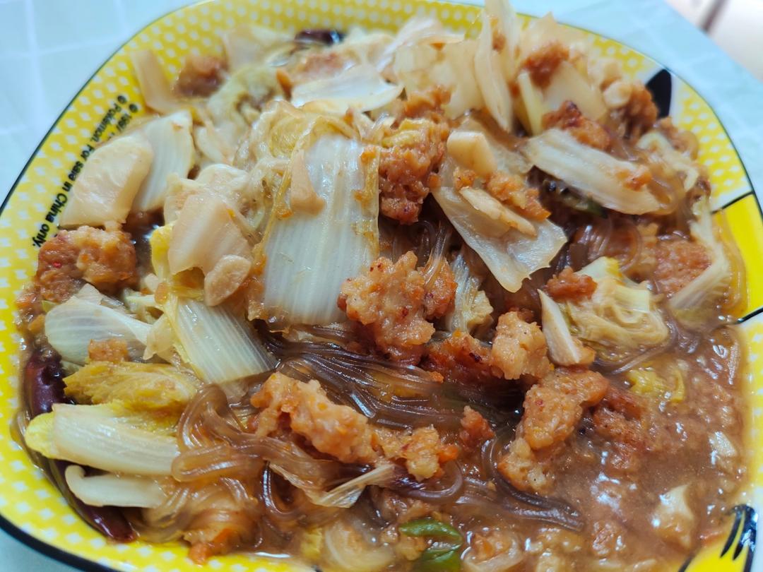 白菜粉条炖丸子